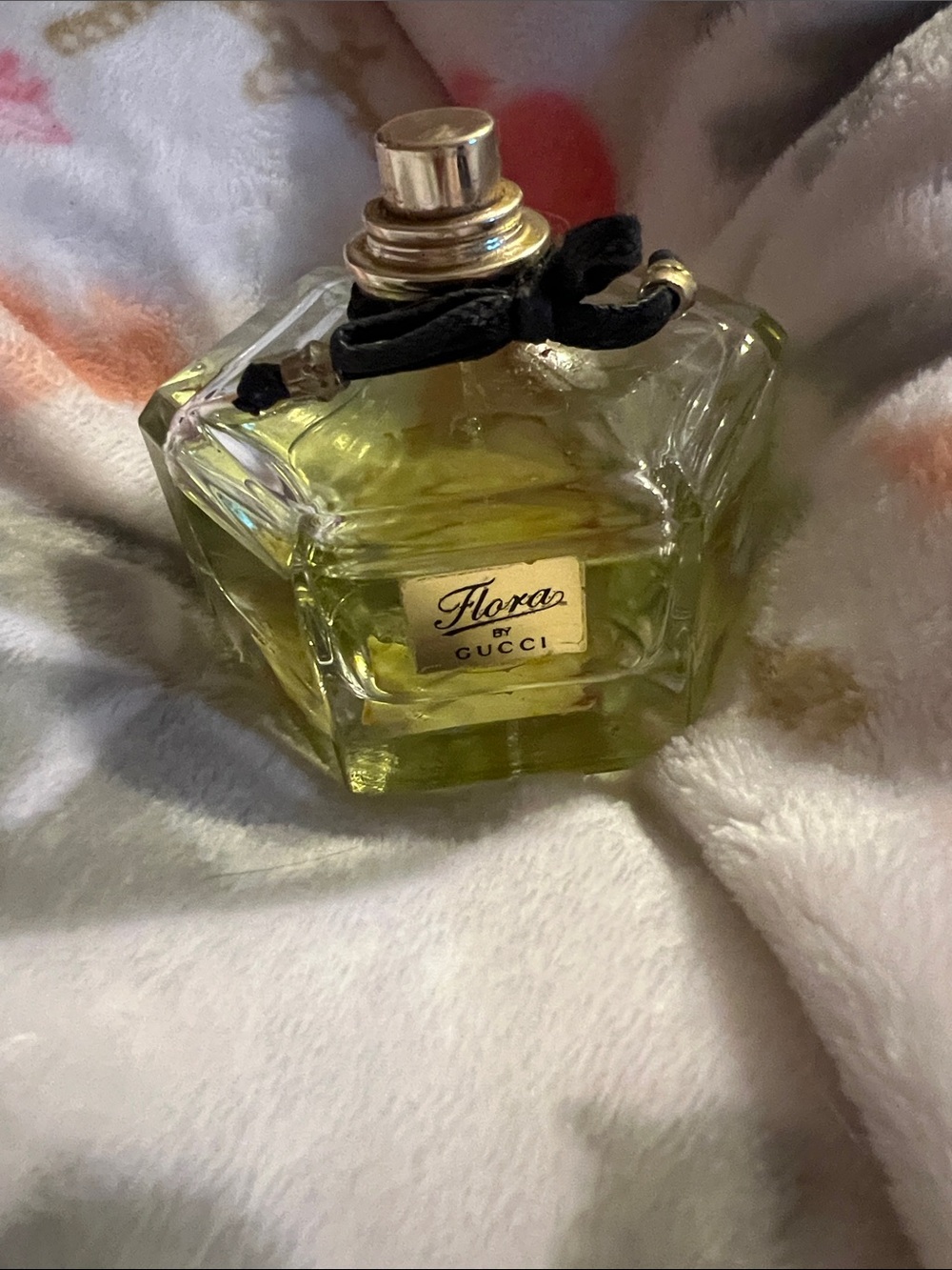 Flora by Gucci 2.5 oz no cap